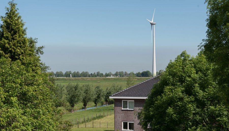 Een windmolen in je achtertuin, mag dat zomaar?